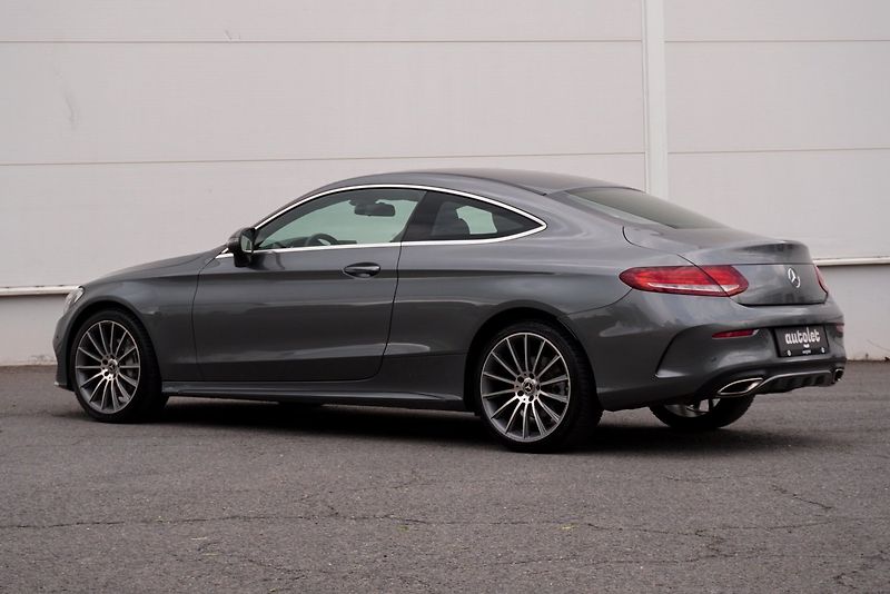 Mercedes-Benz Třídy C C 180 COUPE AMG - fotka 12 z 37