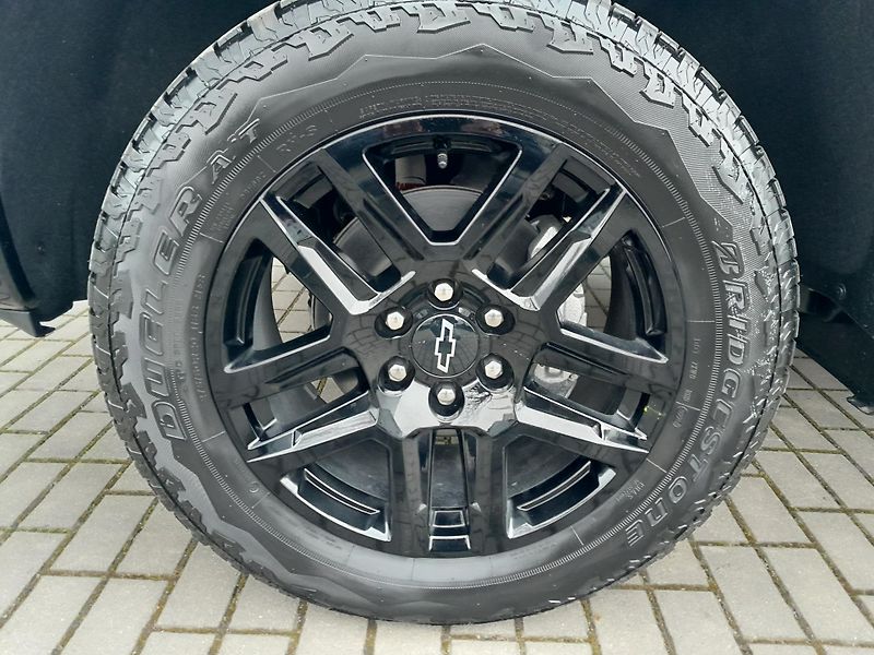 Chevrolet Silverado (2026) 6,2 V8 Trail Boss Z71 - fotka 14 z 45