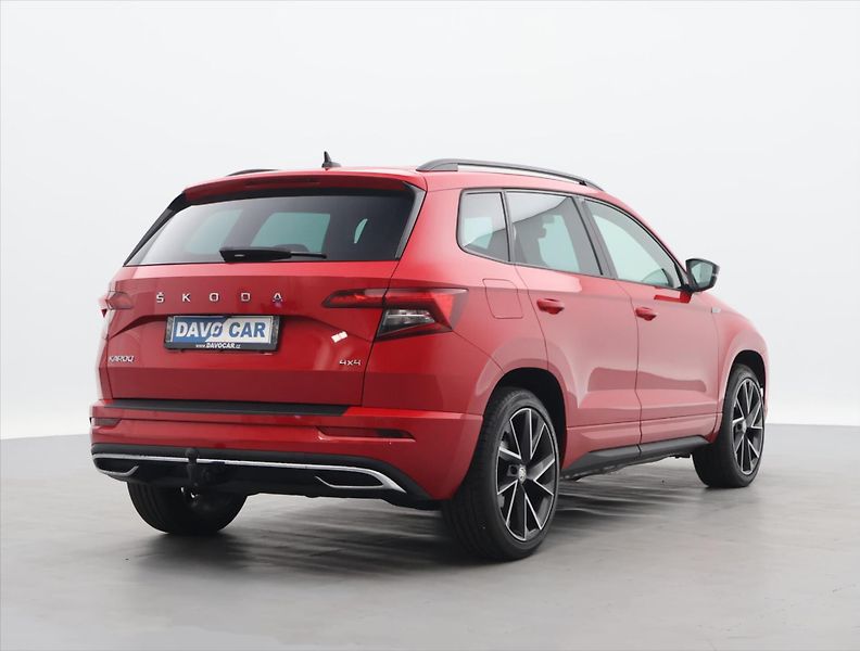 Škoda Karoq 2,0 TSI 140kW DSG Sportline - fotka 7 z 36