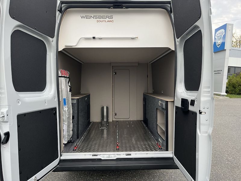 Weinsberg (2027) CaraBus GREY 630 MEG Edition F - fotka 19 z 22