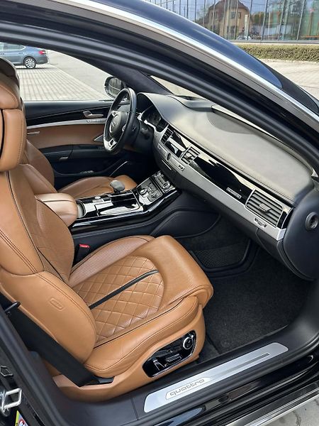Audi A8 (2014) Long - fotka 15 z 31