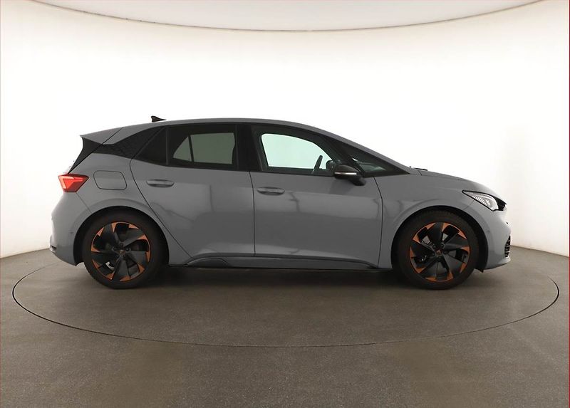 Cupra Born (2022) 58, SoH 92% - fotka 6 z 20