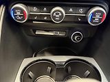 Alfa Romeo Giulia (2025) 2.0 Turbo 280k AT8 AWD  INTENS - náhled 14