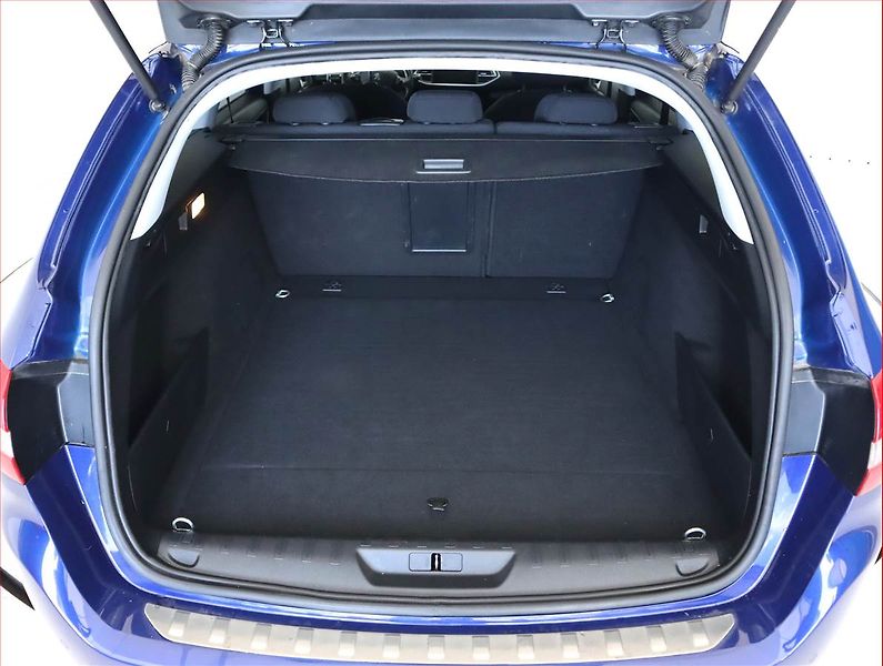 Peugeot 308 (2019) Style 1.2 PureTech, Automat - fotka 14 z 21