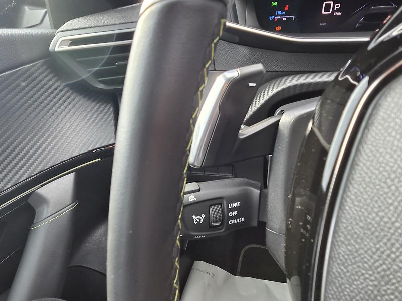 Peugeot 2008 (2024) 1.2 PT 130 GT EAT8 - fotka 22 z 30