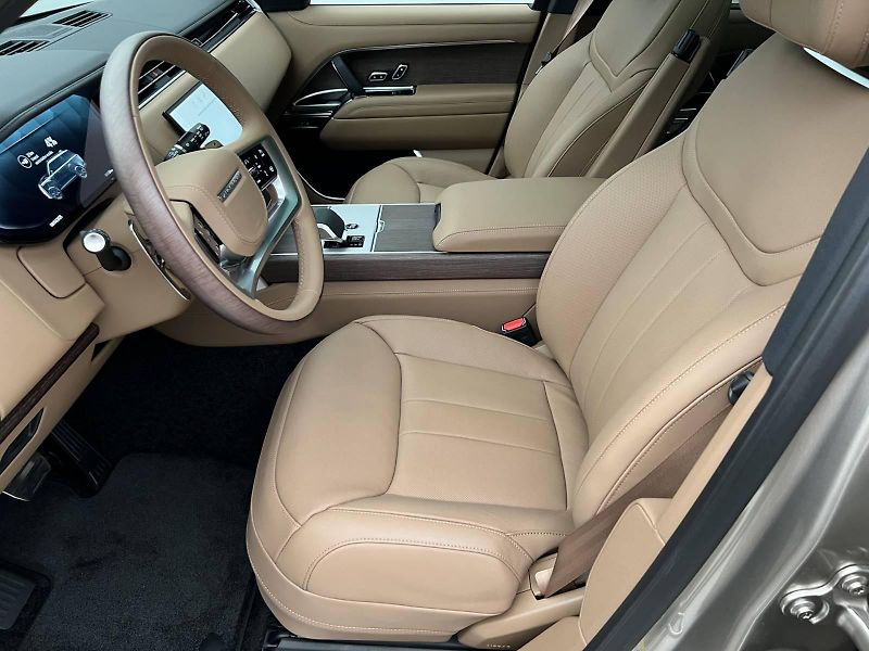 Land Rover Range Rover P460e AUTOBIOGRAPHY REZERVACE - fotka 2 z 61