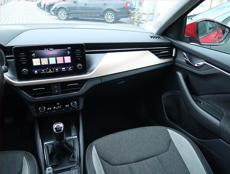 Škoda Scala (2022) Style 1.5 TSI, ČR,1.maj - fotka 8 z 15