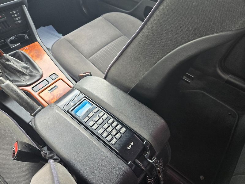 BMW Řada 5 (1997) 2.0 i Serviska - fotka 14 z 25