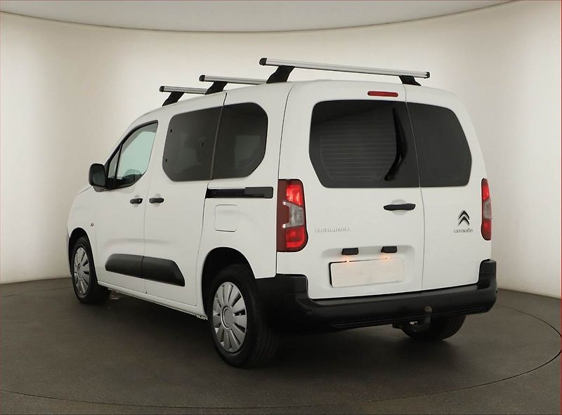 Citroën Berlingo (2022) Live Pack 1.2 PureTech, 5Míst - fotka 4 z 11