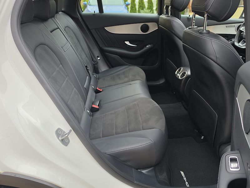 Mercedes-Benz GLC 350CDi 190kW 4MATIC*PANORAMA* - fotka 39 z 53