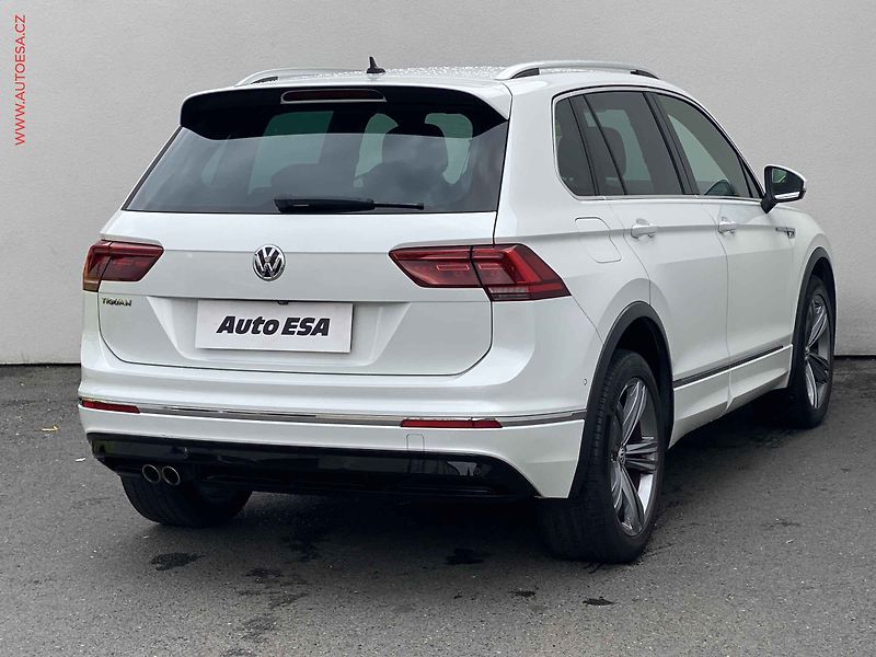 Volkswagen Tiguan (2017) 2.0TDI 4x4, 1.maj,ČR, R-Line - fotka 4 z 20