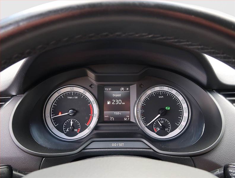 Škoda Octavia (2017) 1.8 TSI, Automat, Tempomat - fotka 11 z 21