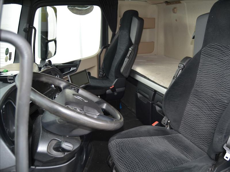 Mercedes-Benz Actros 1845 lowdeck - fotka 6 z 17