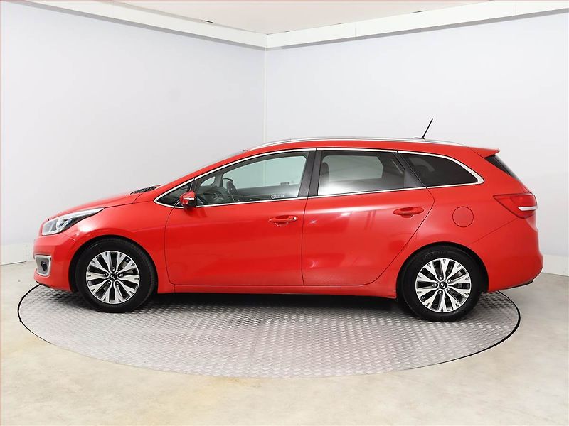 Kia Ceed (2016) 1.6 GDI, ČR,1.maj, Serv.kniha - fotka 3 z 16