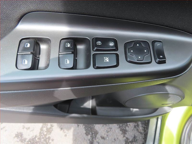 Hyundai Kona (2020) Hybrid, Automat, Serv.kniha - fotka 16 z 22