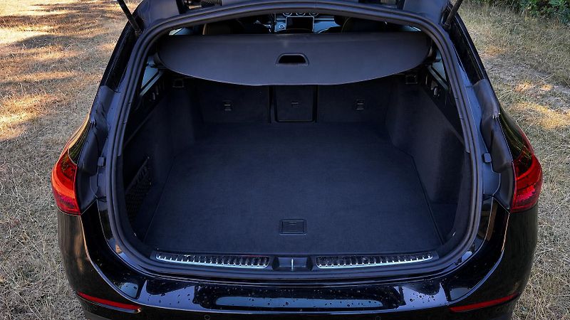 Mercedes-Benz Třídy C (2024) C220d, AMG, záruka - fotka 8 z 16