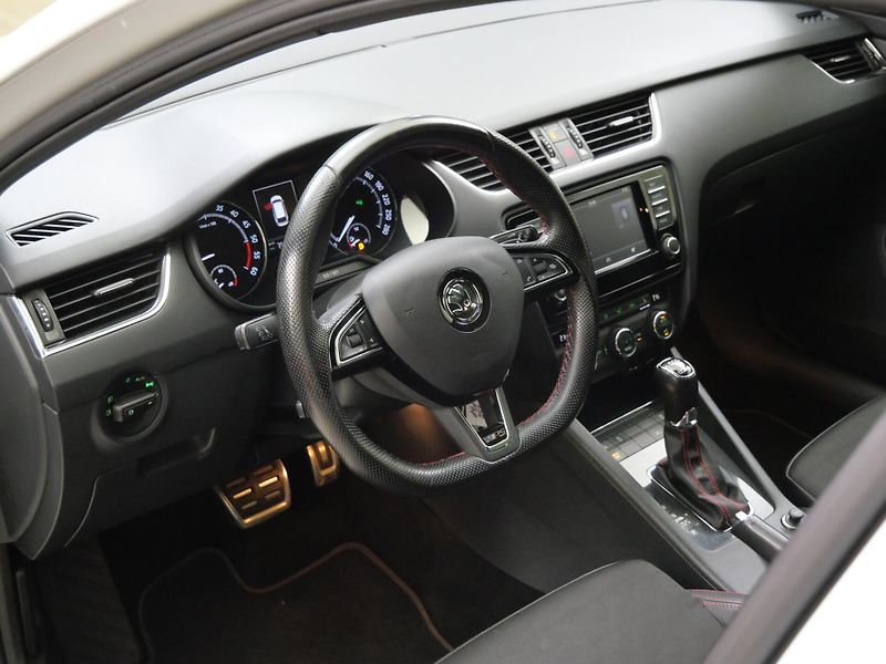 Škoda Octavia - fotka 5 z 24