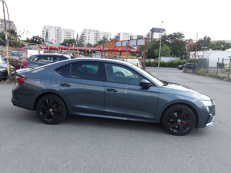 Škoda Octavia 1,4TSi PLUGINHYBRID 1.MAJ. - fotka 17 z 34