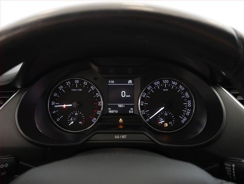 Škoda Octavia (2017) Ambition 1.6 TDI, Tempomat - fotka 11 z 20