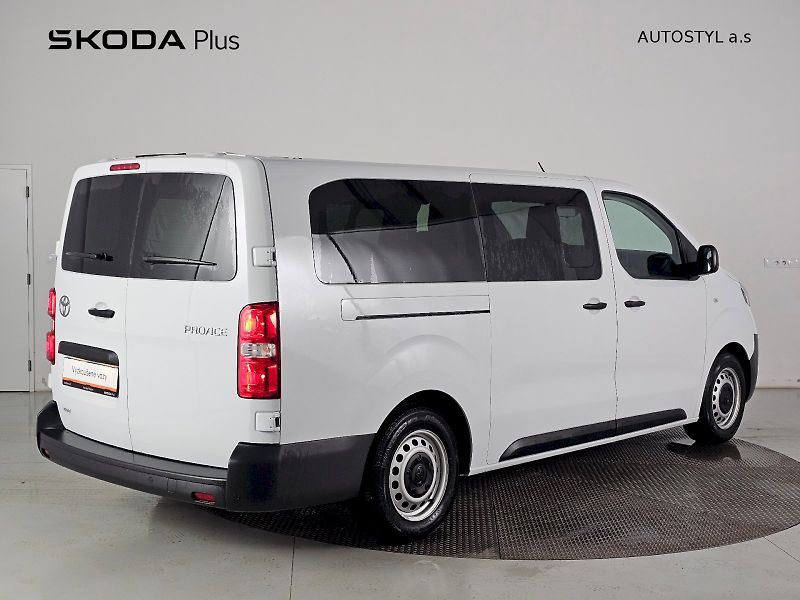 Toyota ProAce Verso (2024) 2.0D 106kW L2 COMBI 8MÍST - fotka 2 z 26