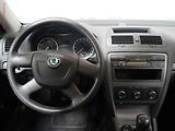 Škoda Octavia (2010) 1.2 TSI, 2.maj,ČR, AC, STK8 - náhled 11