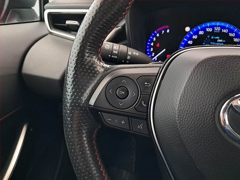 Toyota Corolla (2020) GR Sport 2.0 Hybrid - fotka 18 z 24