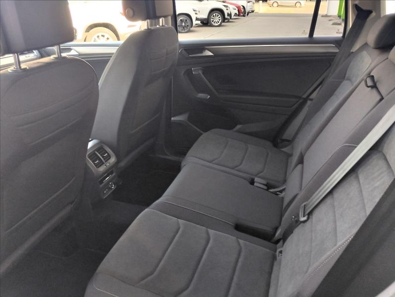 Volkswagen Tiguan Allspace (2023) 2,0 TDI 110kW 4M 7DSG  Life - fotka 10 z 23