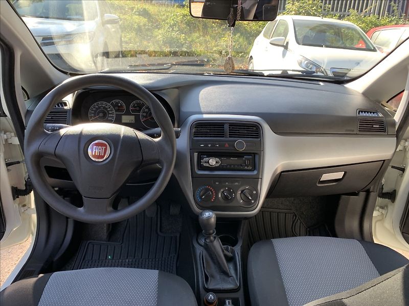 Fiat Punto 1,2 i - fotka 9 z 17