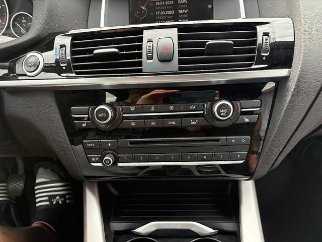 BMW X4 X DRIVE 20D - fotka 18 z 29