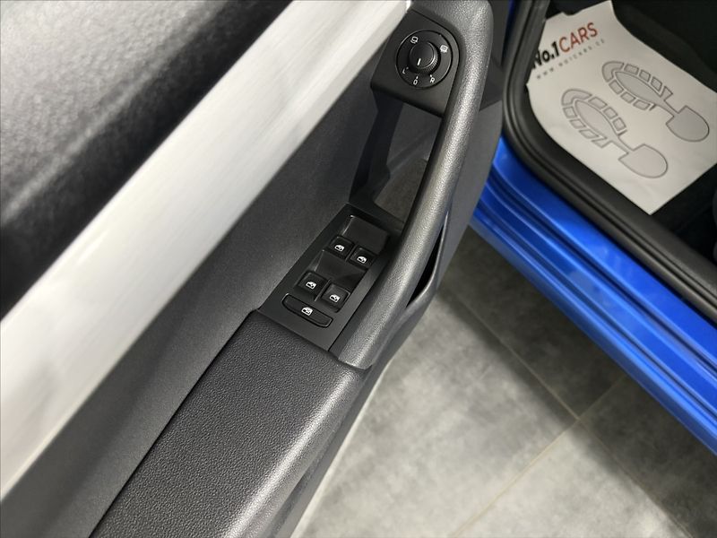 Škoda Octavia 2,0   TDI 110 kW DRIVE LED ACC - fotka 7 z 38