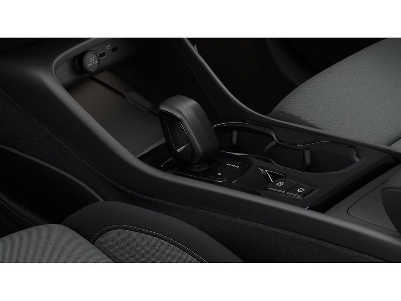 Volvo XC40 PLUS BLACK EDITION B3 FWD 120k - fotka 10 z 13