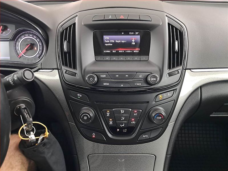 Opel Insignia (2017) 1.6 CDTI, Serv.kniha, Tempomat - fotka 12 z 17