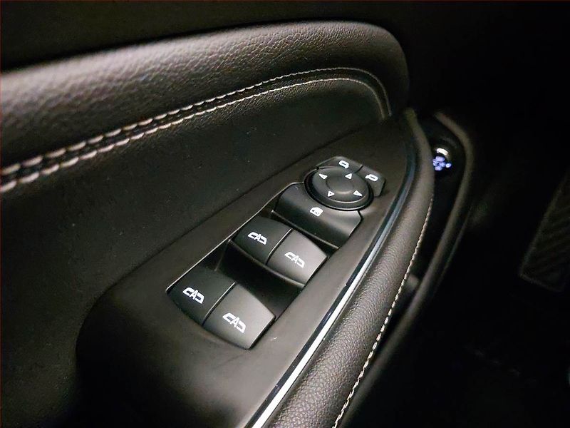 Opel Insignia (2018) 1.5 Turbo, Automat, Serv.kniha - fotka 22 z 23