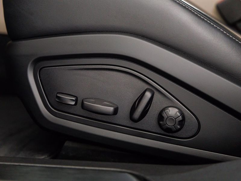 Porsche Taycan 4 Cross Turismo HuD 360 HD-Mat - fotka 12 z 20