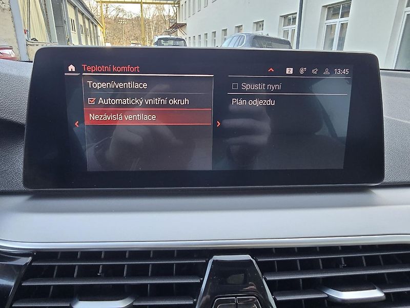 BMW Řada 5 110kW LED+NAVI+KŮŽE - DPH - fotka 22 z 58