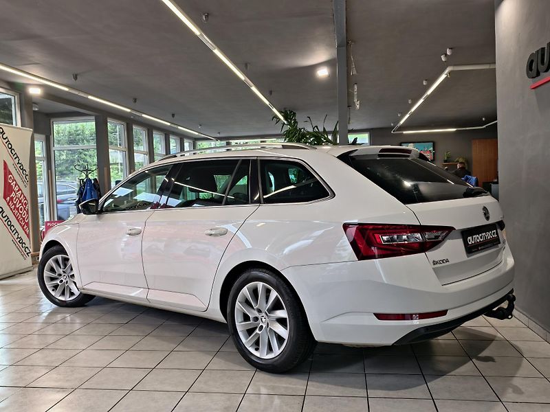 Škoda Superb 2.0 TDi 140kW 4x4 DSG STYLE - fotka 5 z 25