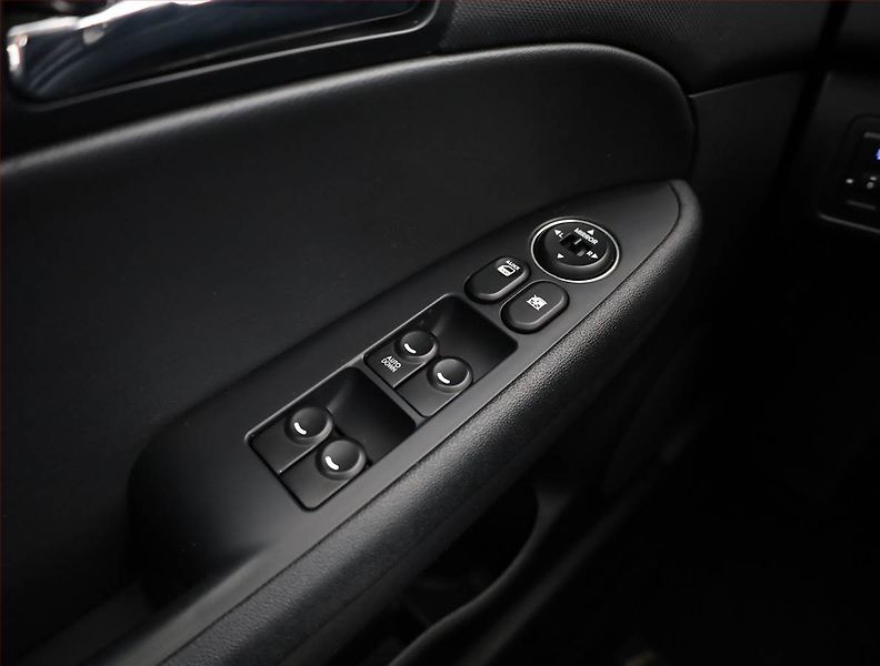 Hyundai i30 (2010) 1.6 CVVT, Automat, nová STK - fotka 14 z 17