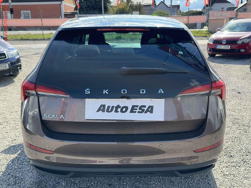 Škoda Scala (2020) 1.5TSi, 2.maj,ČR, LED, panor - fotka 5 z 26