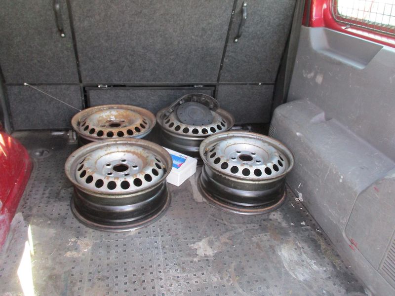 Volkswagen Transporter (2009) 2,5 TDi servis doložen - fotka 7 z 9