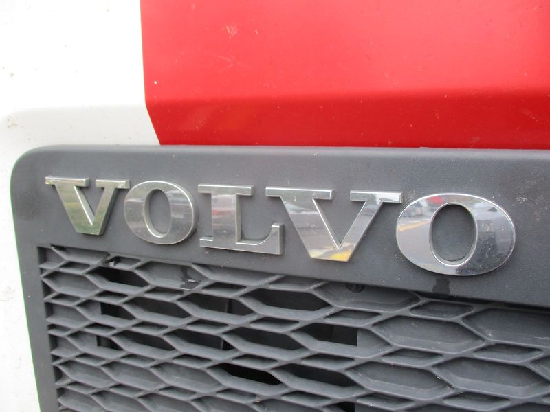 Volvo FH 500 6x2 tachoV2 + Svan - fotka 30 z 63