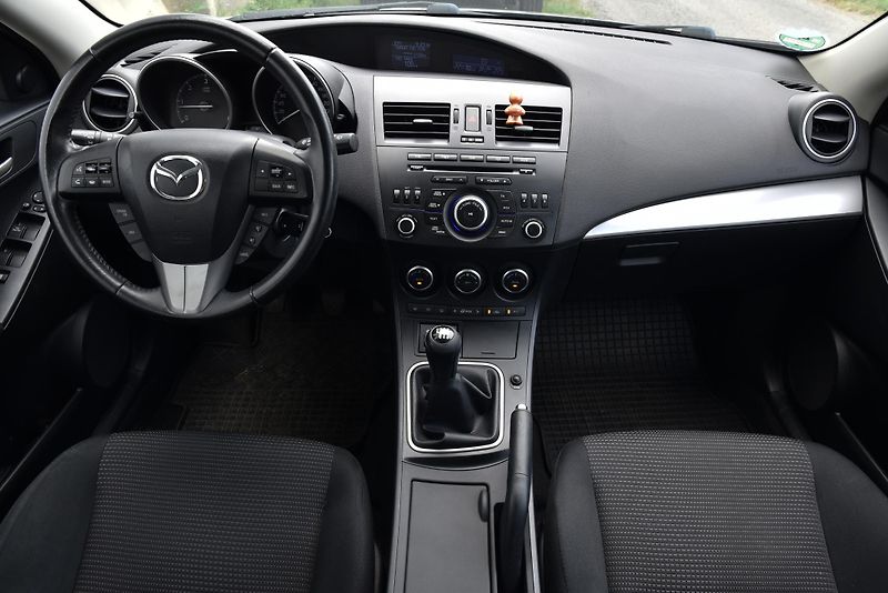 Mazda 3 2.2 MZR-CD 6st,KLIMA,TEMP,ALU - fotka 30 z 40