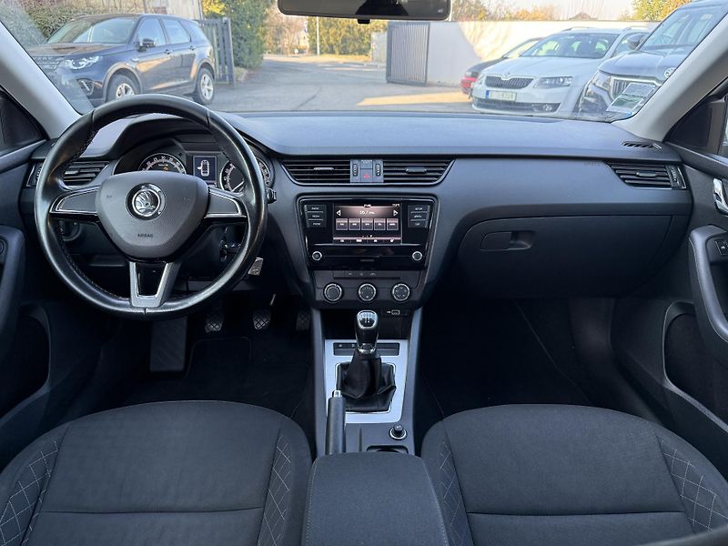 Škoda Octavia 1.6 TDI 85 kW - fotka 12 z 22