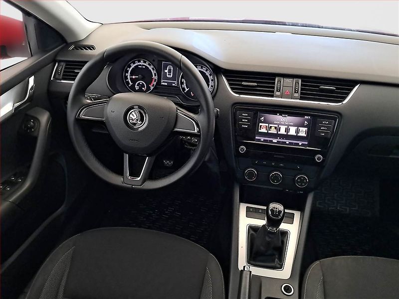 Škoda Octavia (2017) Ambition 1.6 TDI, Serv.kniha - fotka 7 z 19