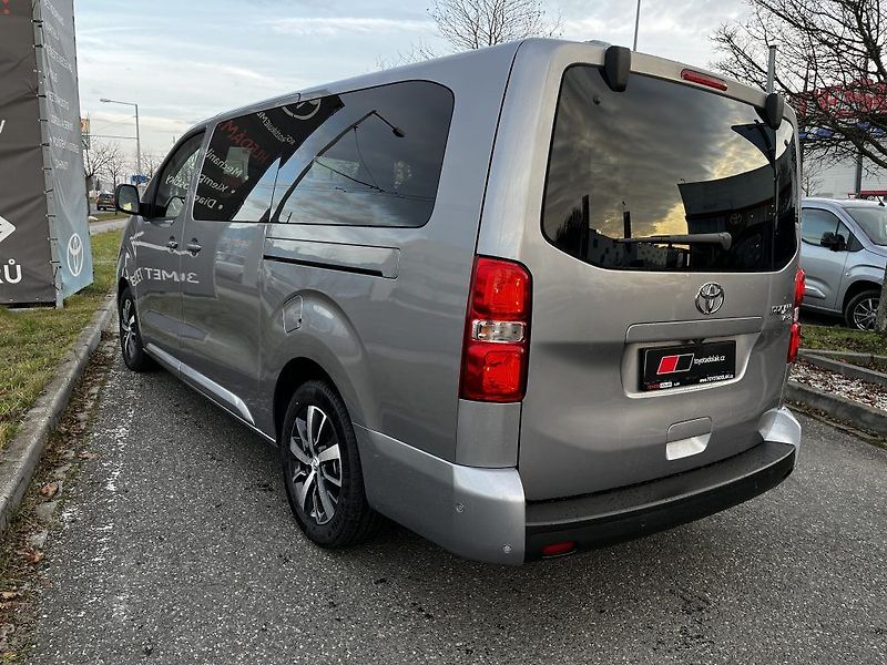Toyota ProAce Verso 2.0D 8AT Family ODBĚR 1/2027 - fotka 8 z 31