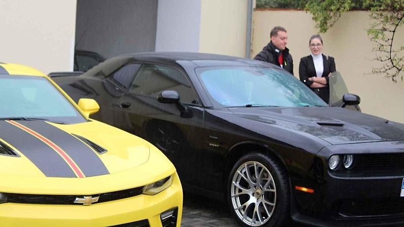Z podzimního autosrazu v areálu Pivovaru Holanďan v Hlízově.