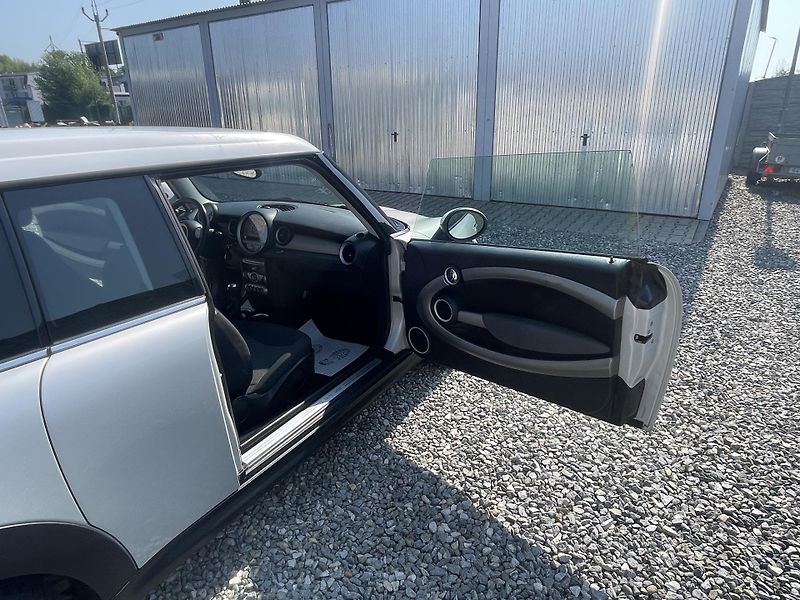 Mini Clubman 1.4i 95PS CLUBMAN 154TKM TOP!! - fotka 129 z 176