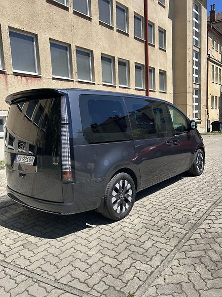 Hyundai Staria (2022) - fotka 4 z 48