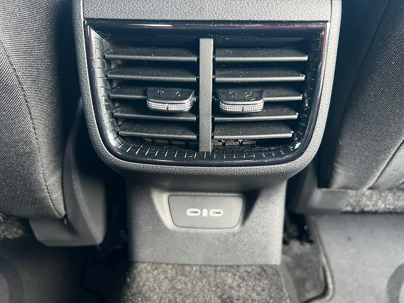 Škoda Fabia Monte Carlo 1,0 TSI 85KW DSG - fotka 23 z 26