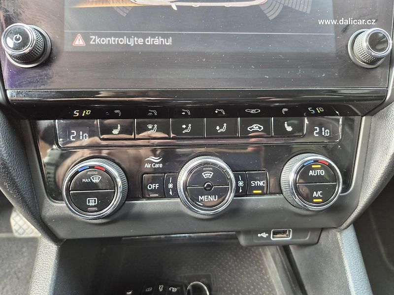 Škoda Octavia (2018) 2.0TDi 110KW FullLed SCOUT - fotka 28 z 53