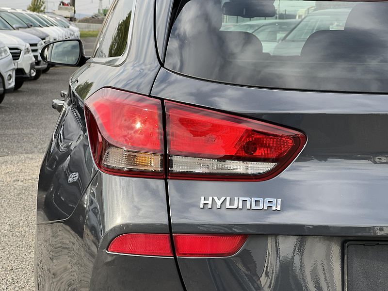 Hyundai i30 1.5T-GDi KAMERA PŮVOD ČR 1.MAJ - fotka 44 z 47